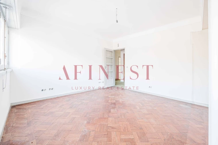 Apartamento T9 para Venda em Arroios Foto 28