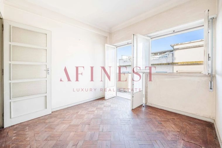 Apartamento T9 para Venda em Arroios Foto 36