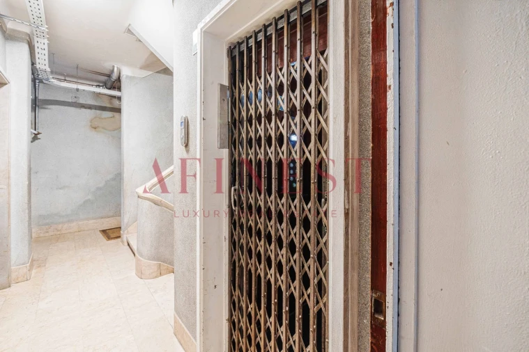 Apartamento T9 para Venda em Arroios Foto 60