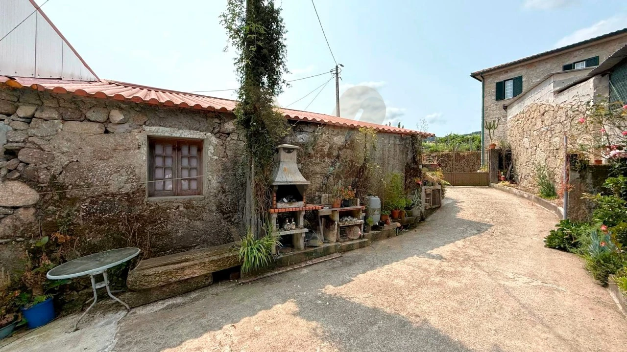 Moradia T3 para Venda em Beiral do Lima Foto 4