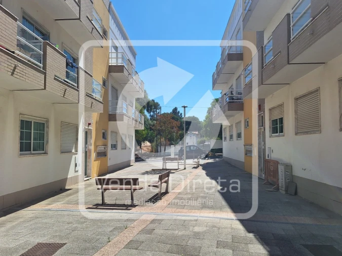 Apartamento T3 para Venda em Palhais e Coina Foto 4