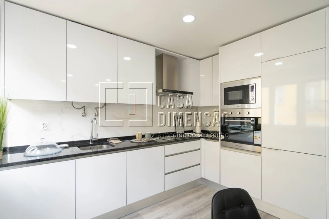 Apartamento T3 para Venda em Benfica Foto 11