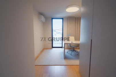 Apartamento T4 para Venda em Santa Marinha e São Pedro da Afurada