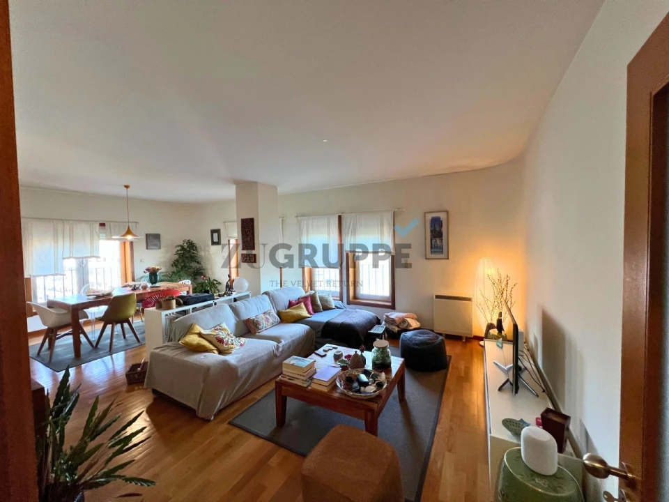 Apartamento T3 para Venda em Carnide Foto 4