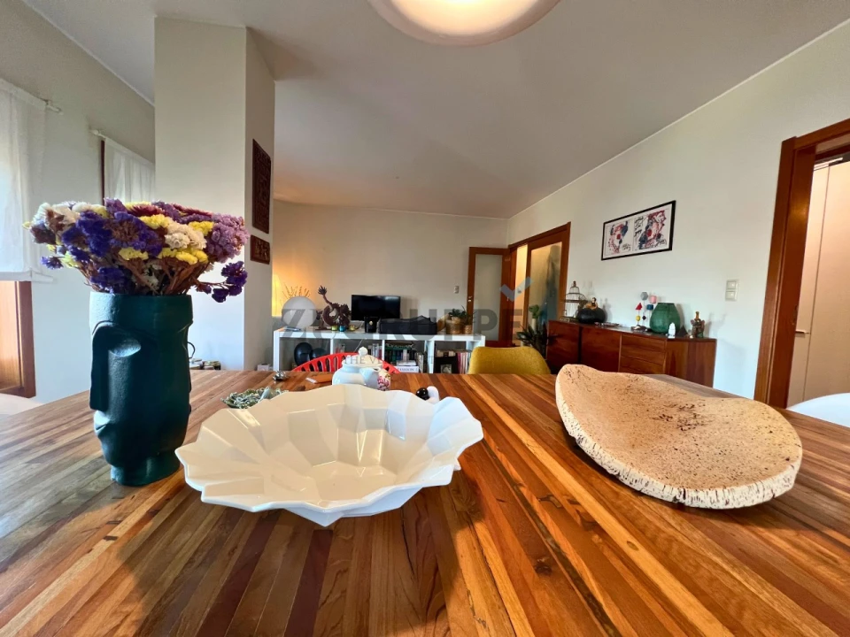 Apartamento T3 para Venda em Carnide Foto 12