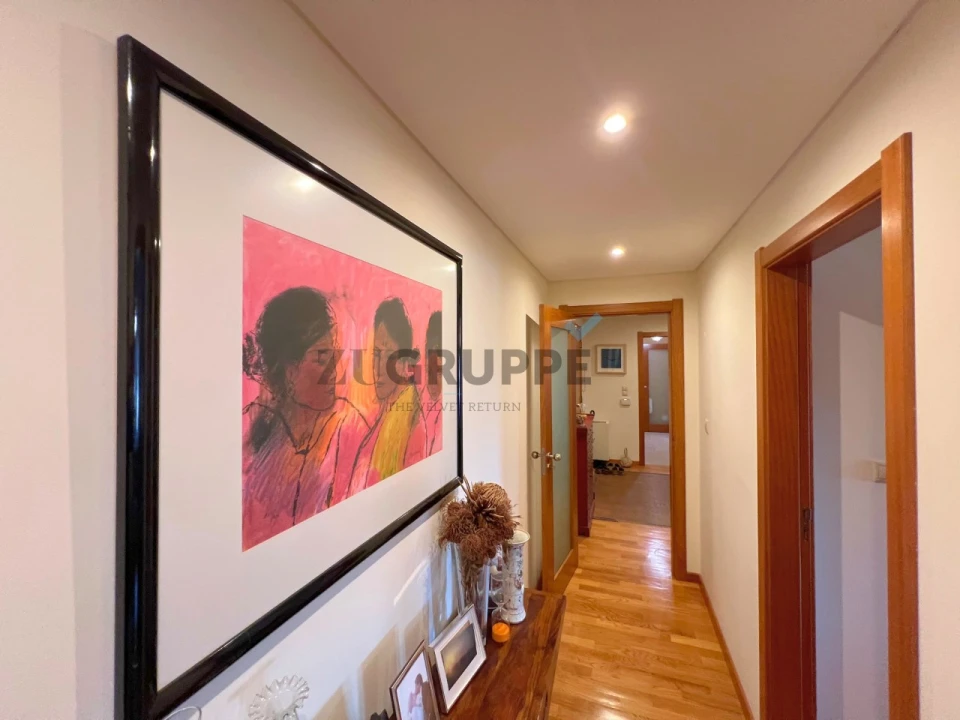 Apartamento T3 para Venda em Carnide Foto 25