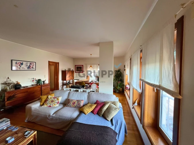 Apartamento T3 para Venda em Carnide Foto 8