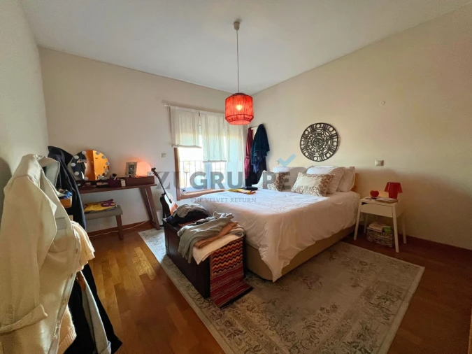 Apartamento T3 para Venda em Carnide Foto 4