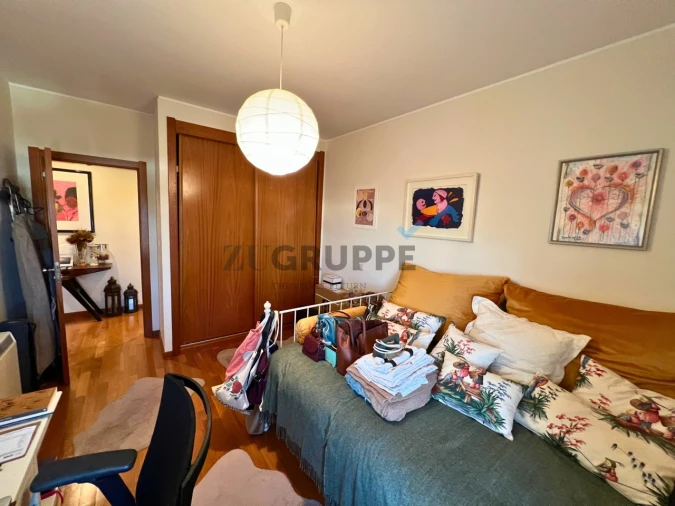 Apartamento T3 para Venda em Carnide Foto 27