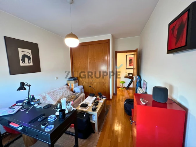 Apartamento T3 para Venda em Carnide Foto 32