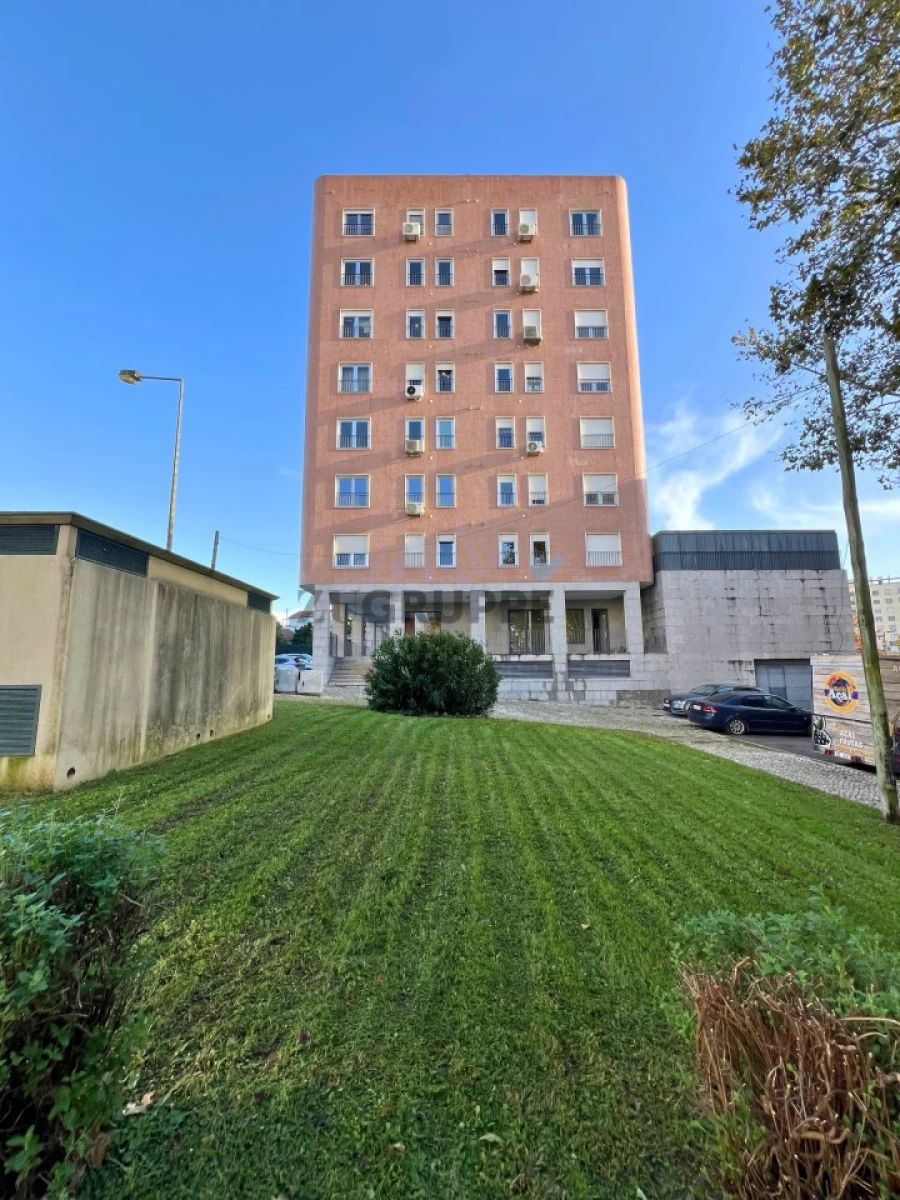 Apartamento T3 para Venda em Carnide Foto 42