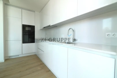 Apartamento T2 para Venda em Glória e Vera Cruz