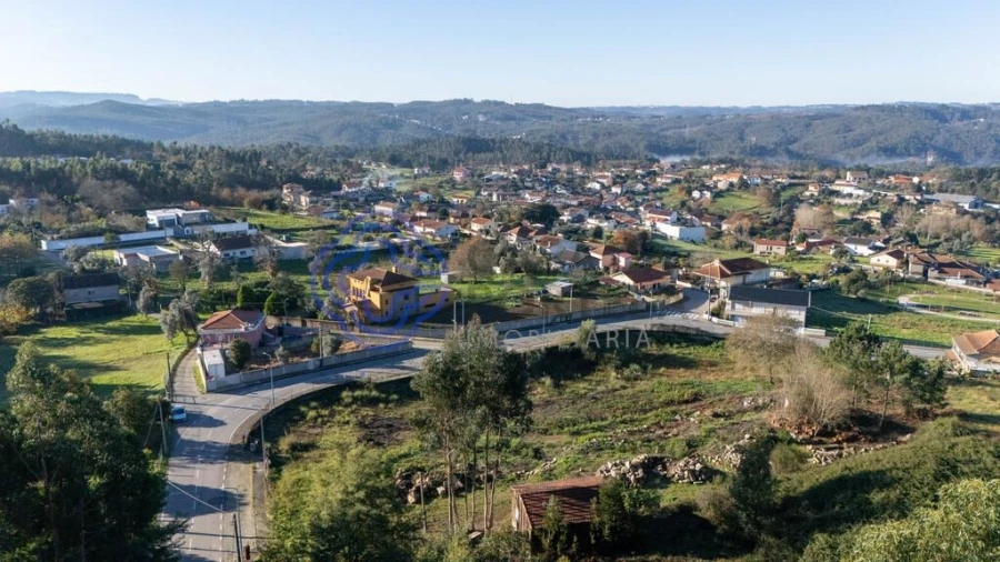Terreno para Venda em Melres e Medas Foto 4