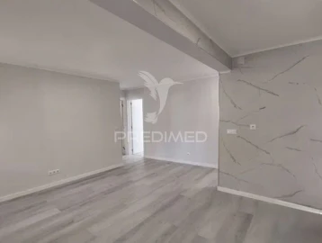 Apartamento T3 para Venda em Laranjeiro e Feijó