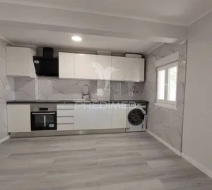 Apartamento T3 para Venda em Laranjeiro e Feijó
