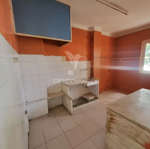 Apartamento T3 para Venda em Laranjeiro e Feijó Foto 2