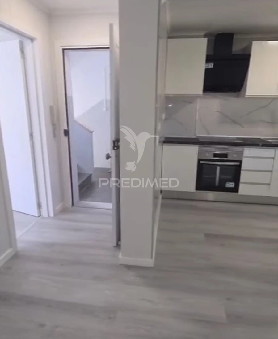 Apartamento T3 para Venda em Laranjeiro e Feijó Foto 10