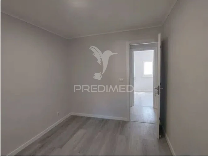 Apartamento T3 para Venda em Laranjeiro e Feijó Foto 19