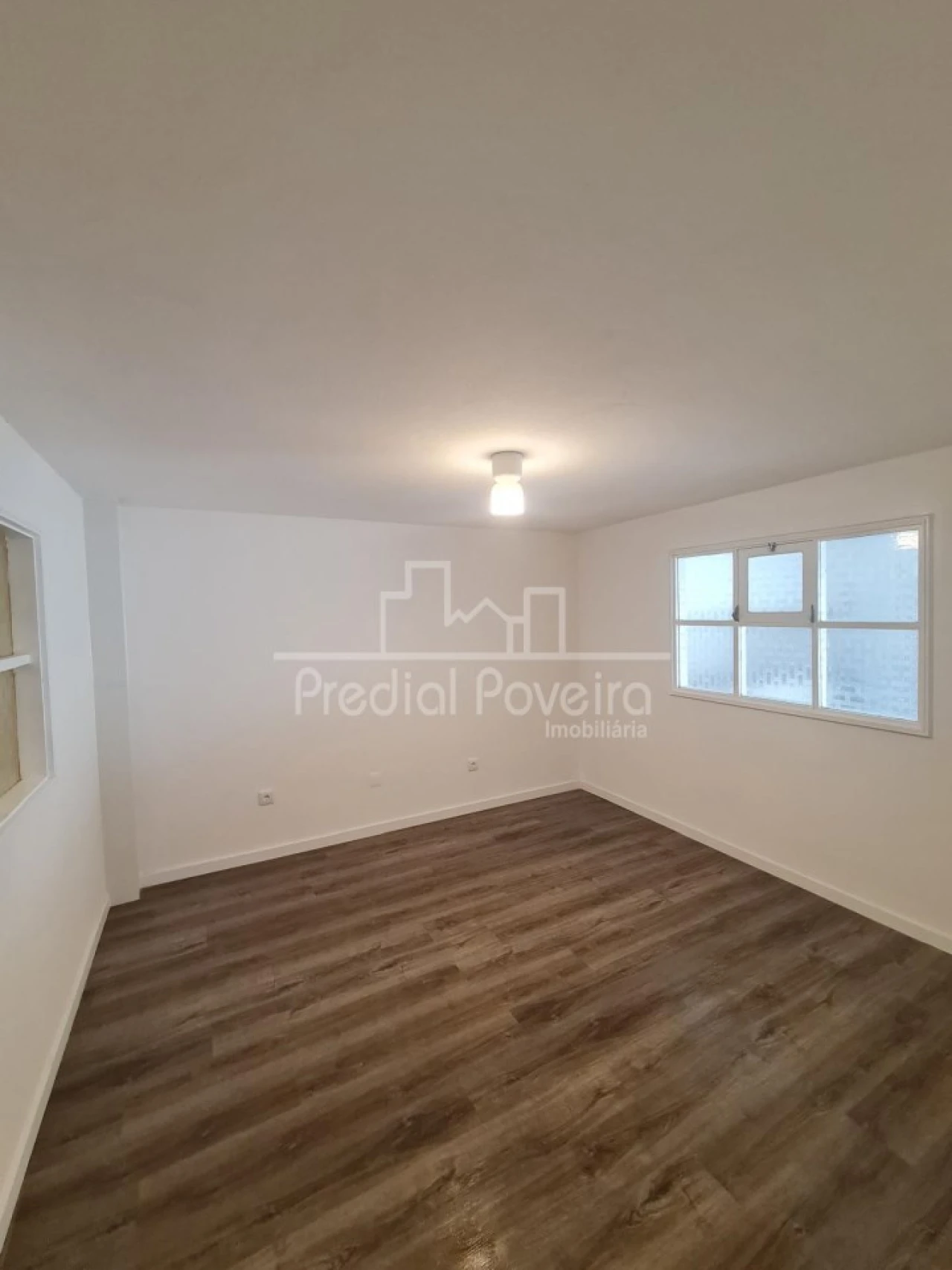 Moradia T3 para Venda em Azurara Foto 4