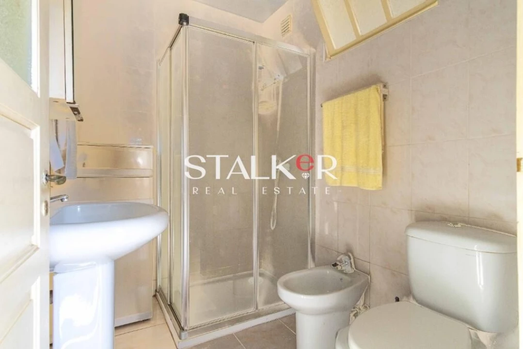 Moradia T4 para Venda em São Felix da Marinha Foto 11