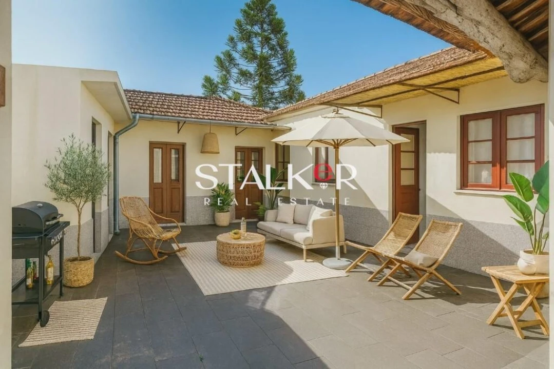 Moradia T4 para Venda em São Felix da Marinha Foto 6