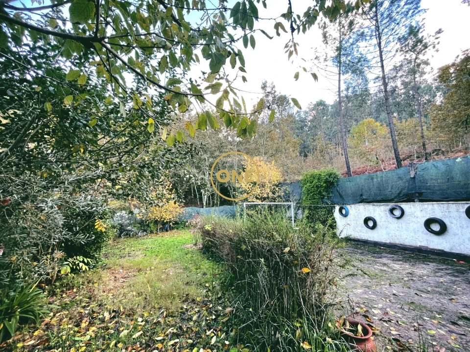 Moradia T3 para Venda em Armil Foto 21