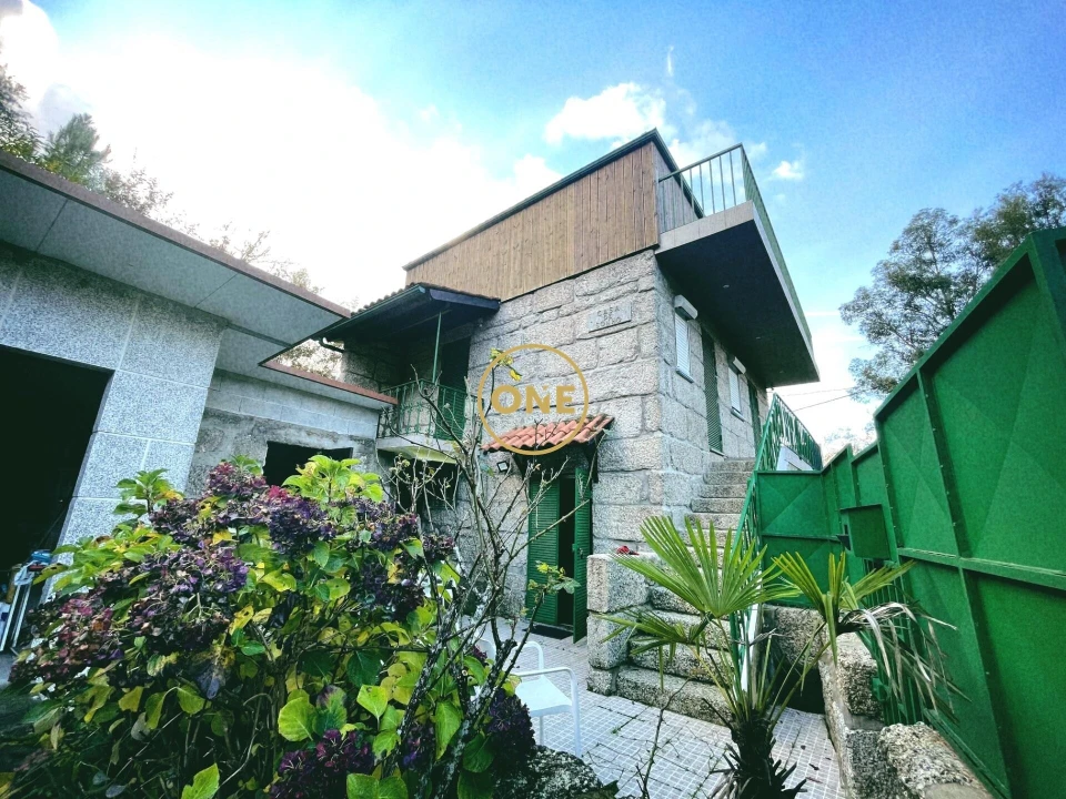 Moradia T3 para Venda em Armil Foto 24