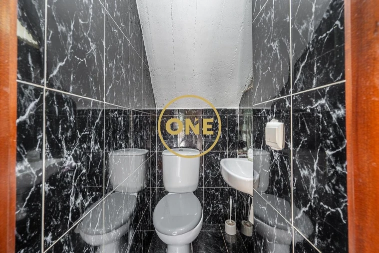 Moradia T3 para Venda em Armil Foto 6