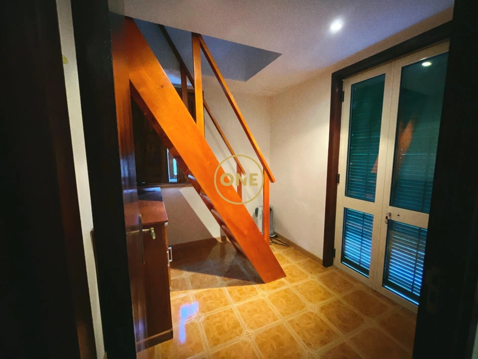 Moradia T3 para Venda em Armil Foto 9