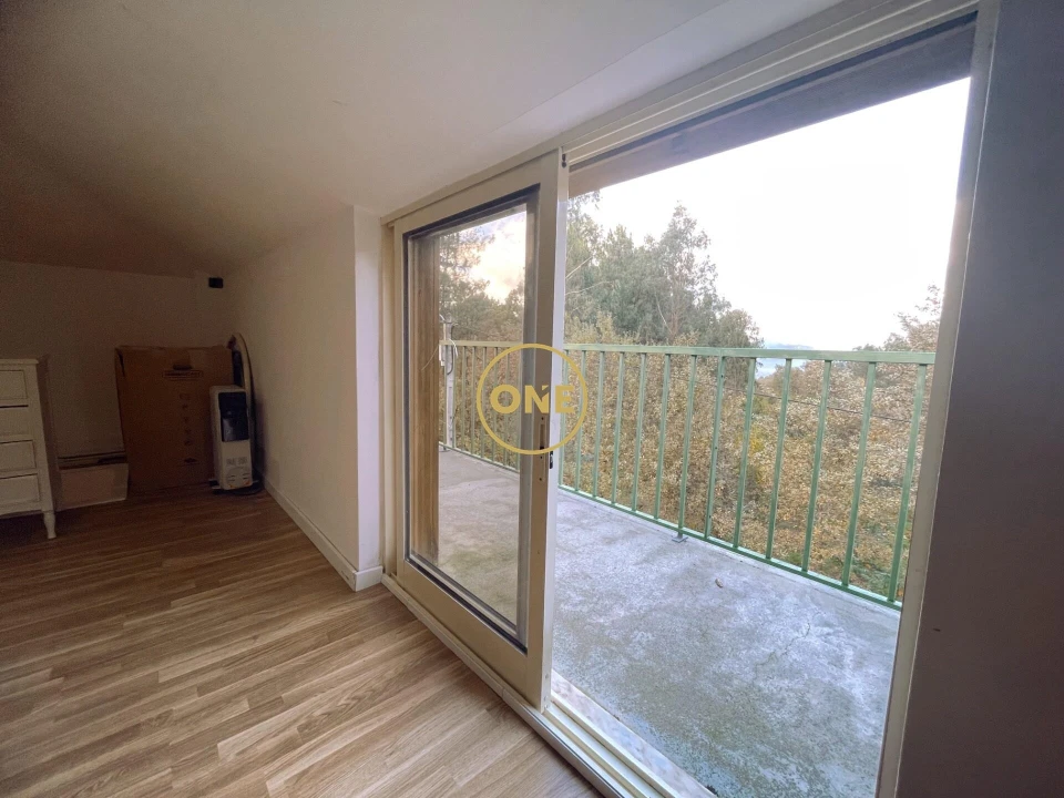 Moradia T3 para Venda em Armil Foto 16