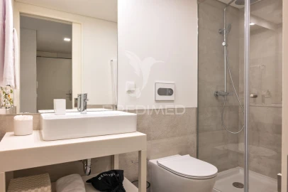 Apartamento para Venda em Santa Marinha e São Pedro da Afurada