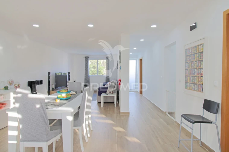 Moradia T4 para Venda em Angra (São Pedro) Foto 17