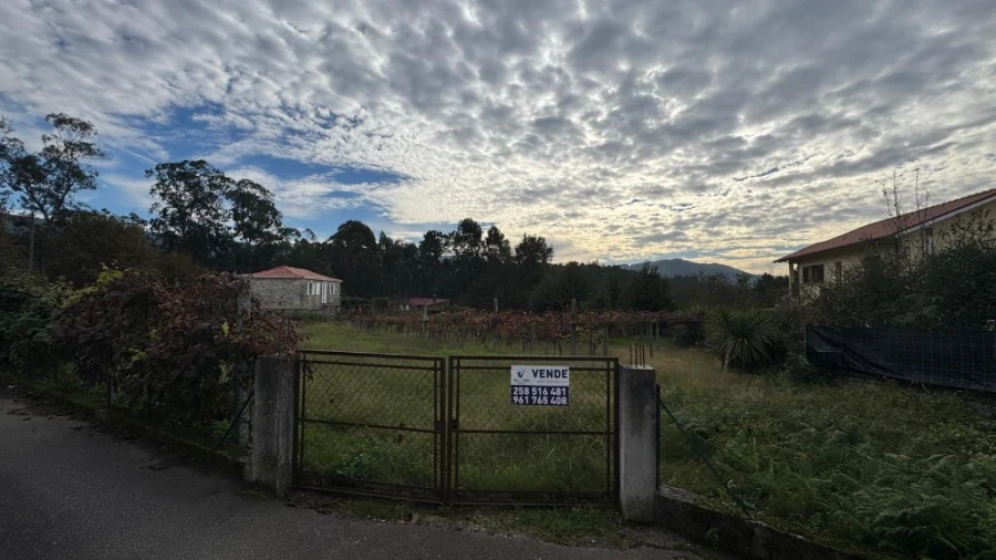 Terreno para Venda em Jolda (São Paio) Foto 2