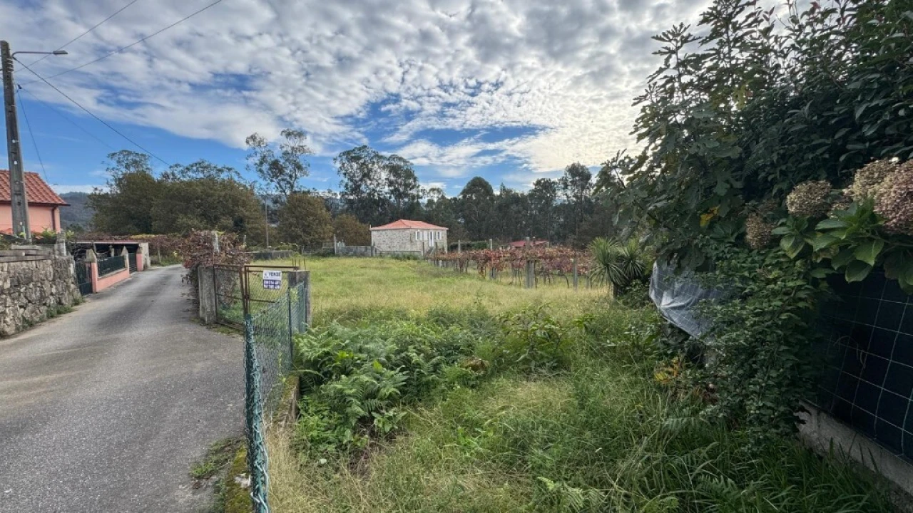 Terreno para Venda em Jolda (São Paio) Foto 1