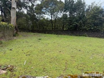 Terreno para Venda em Rabo de Peixe