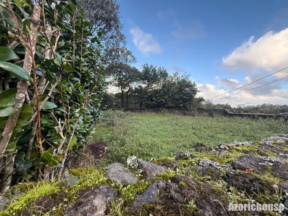 Terreno para Venda em Rabo de Peixe Foto 4