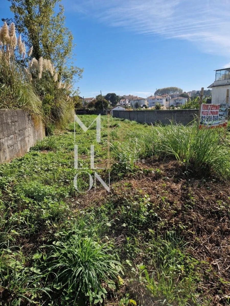 Terreno para Venda em Gulpilhares e Valadares Foto 2