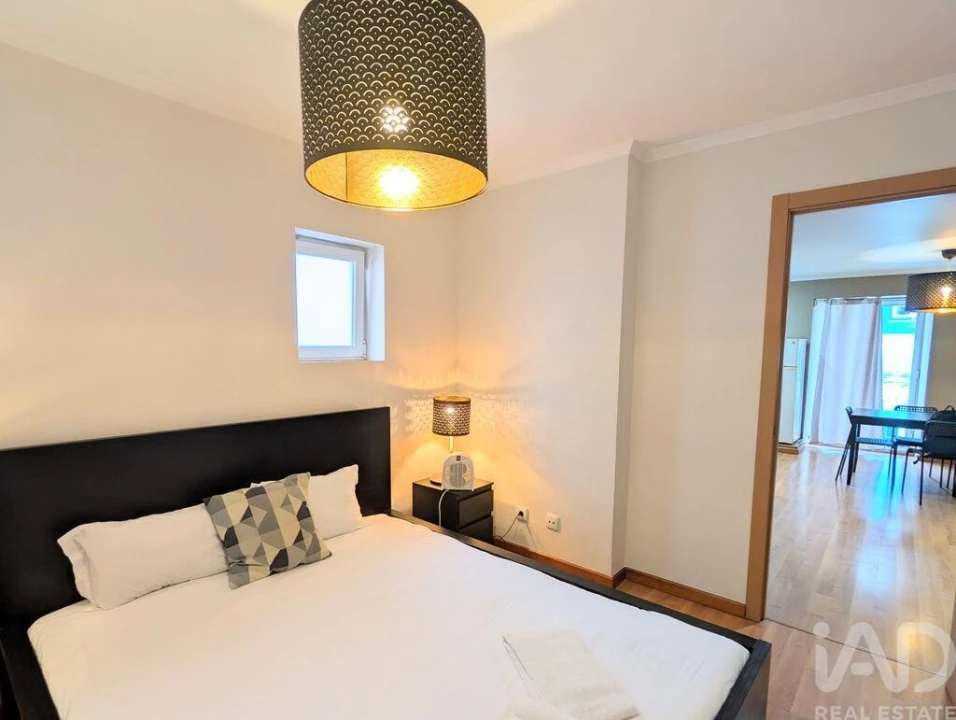 Apartamento T1 para Arrendamento em Misericórdia Foto 10