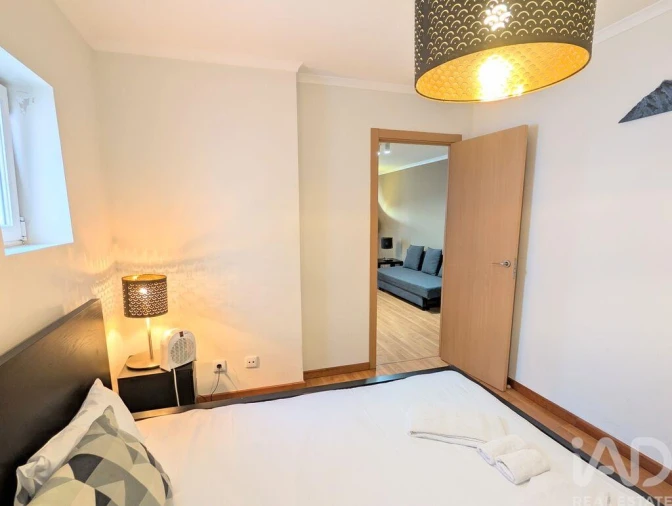 Apartamento T1 para Arrendamento em Misericórdia Foto 11