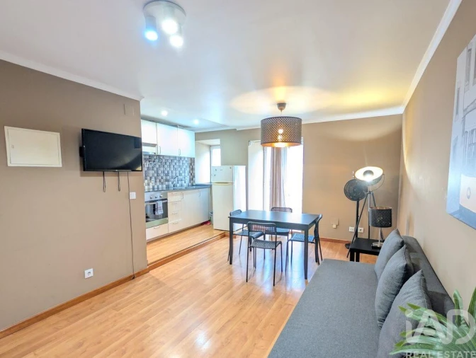 Apartamento T1 para Arrendamento em Misericórdia Foto 2