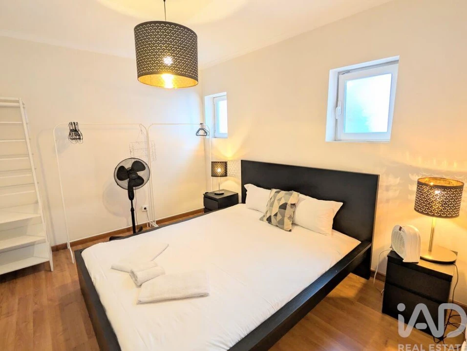 Apartamento T1 para Arrendamento em Misericórdia Foto 9