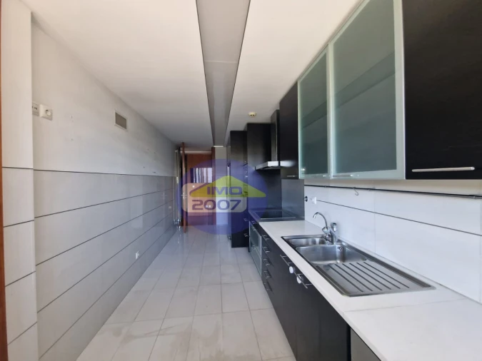 Apartamento T2 para Venda em São Felix da Marinha Foto 2