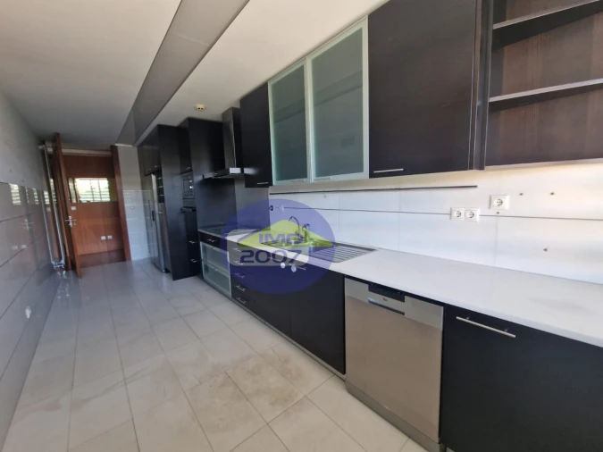 Apartamento T2 para Venda em São Felix da Marinha Foto 3