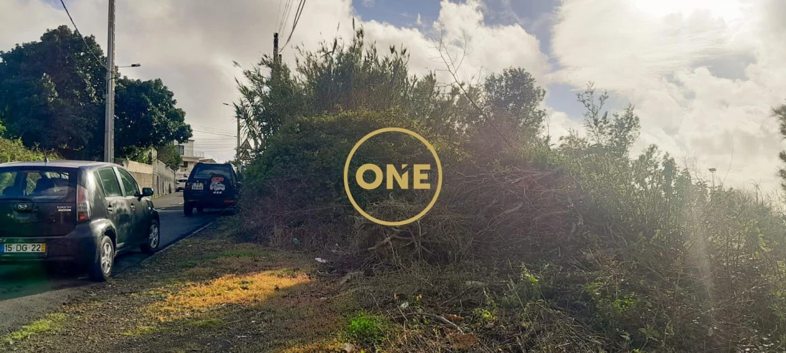 Terreno para Venda em Ribeira Brava Foto 8