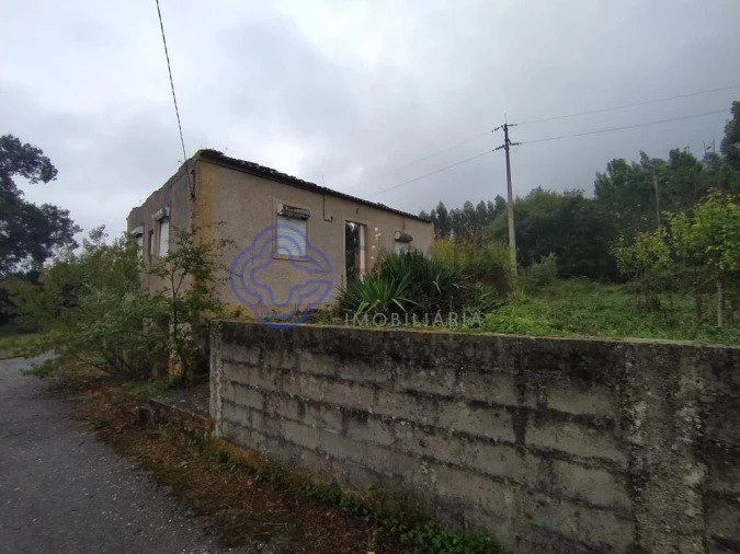 Moradia T3 para Venda em Beco Foto 12