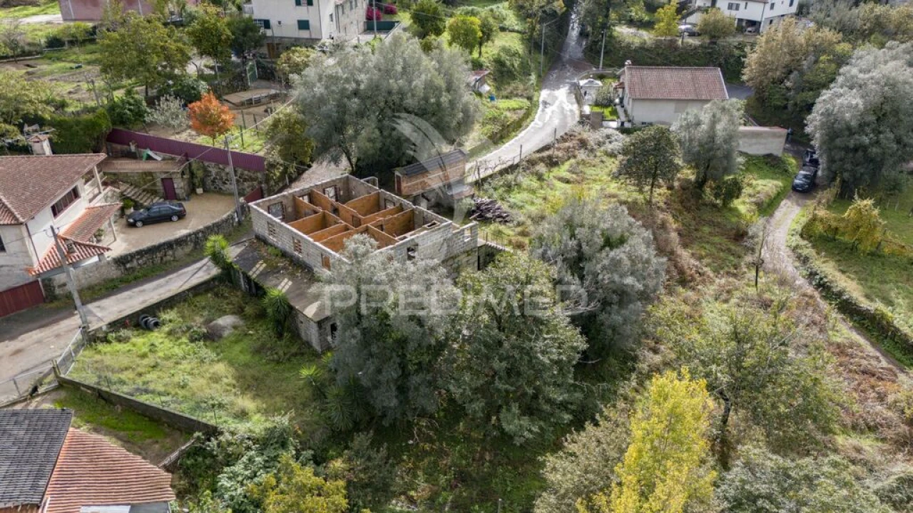 Moradia T3 para Venda em Sande, Vilarinho, Barros e Gomide Foto 16