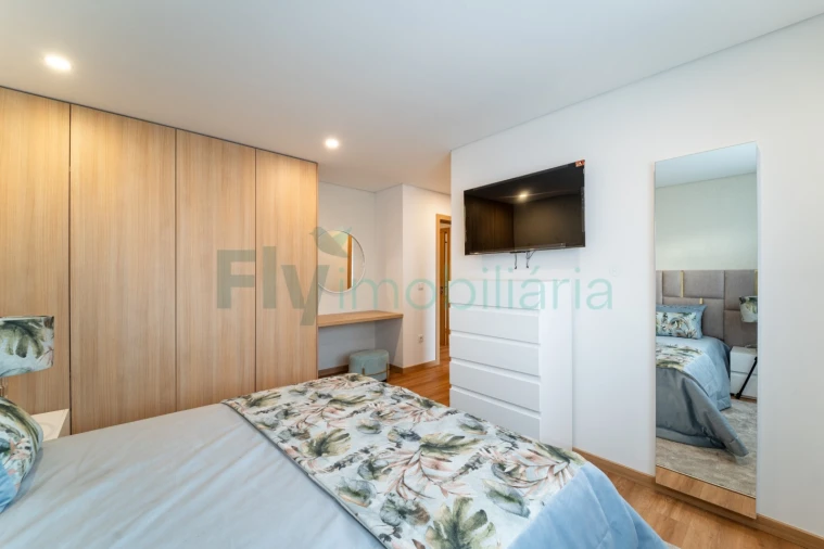 Apartamento T2 para Venda em Infias Foto 29