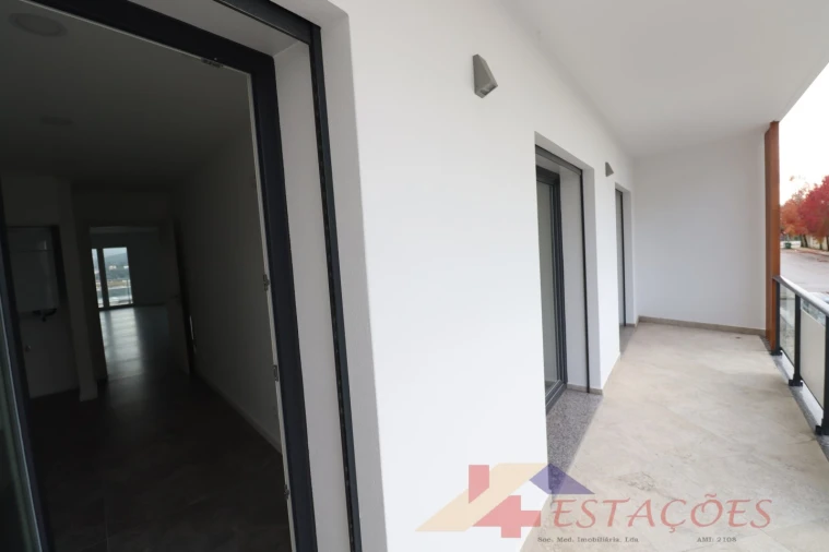 Apartamento T3 para Venda em Pombal Foto 8