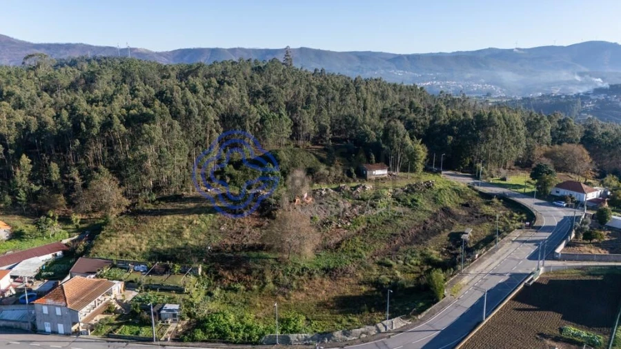 Terreno para Venda em Melres e Medas