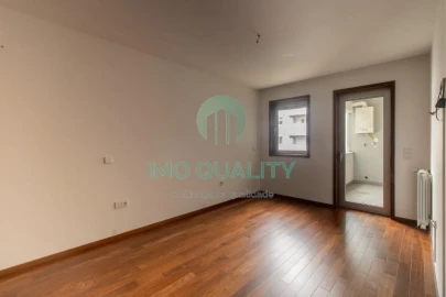 Apartamento T1 para Arrendamento em Paranhos